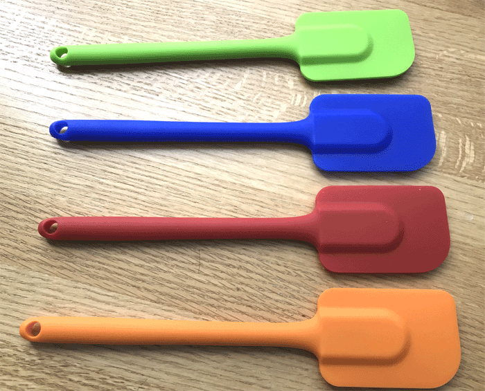 https://chefdepot.net/graphics14/best-silicone-spatulas.gif